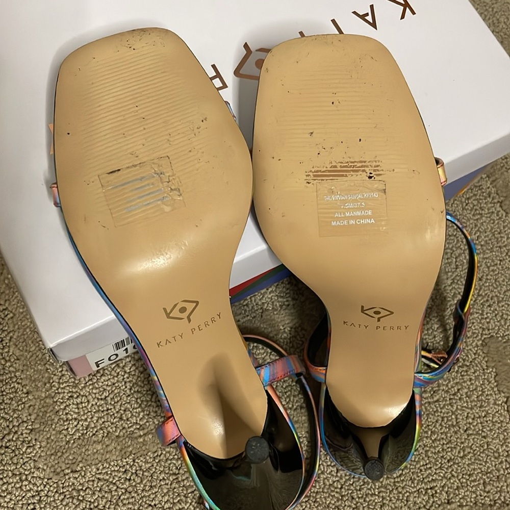 Katy Perry Vivvian Rainbow Multi Sandal Size 7.5 - Picture 11 of 12